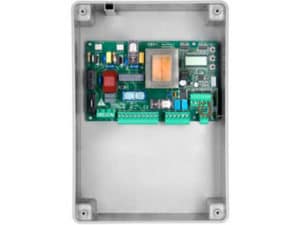 CENTRALE DI COMANDO PER MOTORI AD ANTE BATTENTE A 220 V