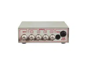 DISTRIBUTORE VIDEO CON AMPLIFICATORE VIDEO EQUALIZZATO 1