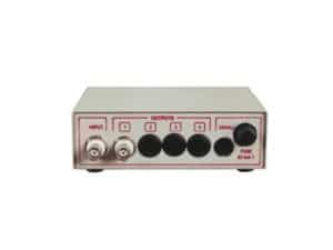 DISTRIBUTORE VIDEO CON AMPLIFICATORE VIDEO EQUALIZZATO 1