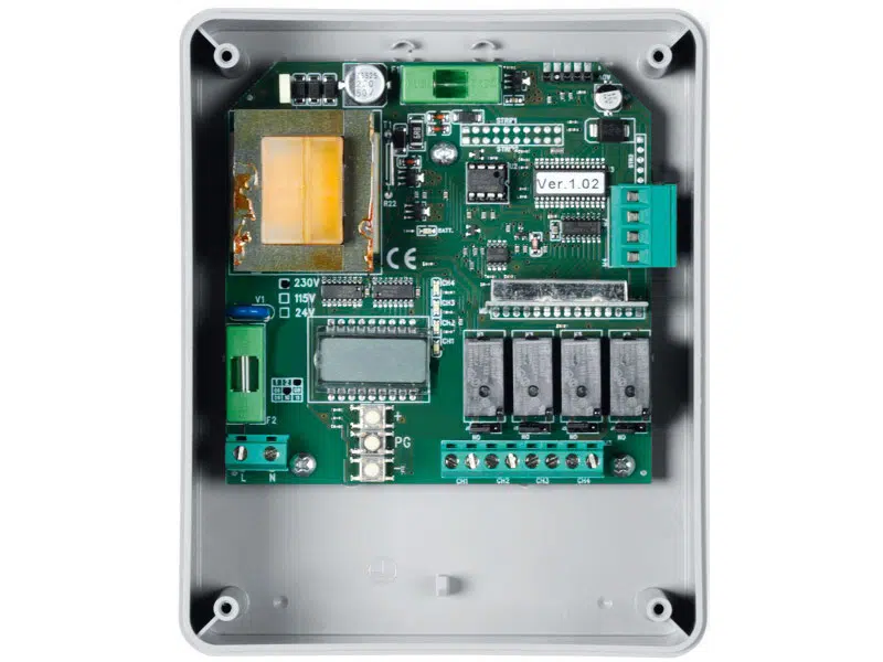 RICEVENTE RADIO UNIVERSALE 4 CANALI ROLLING CODE 433 Mhz 220